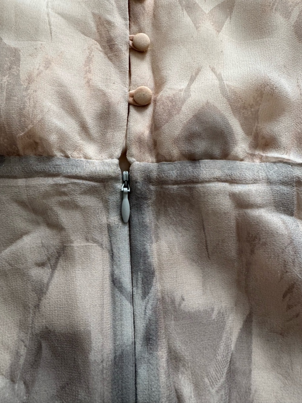 Addison 100% silk Sleeveless Chiffon Halter Dress in Blush and Light Gray, XS - Picture 9 of 16